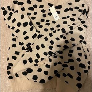 Francesca’s sweater NWT